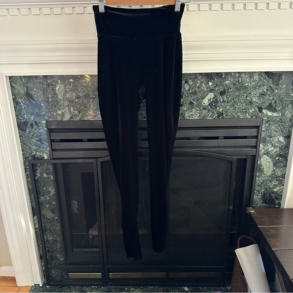 Assets Red Hot Label by Spanx, Black Velvet Leggings, size medium